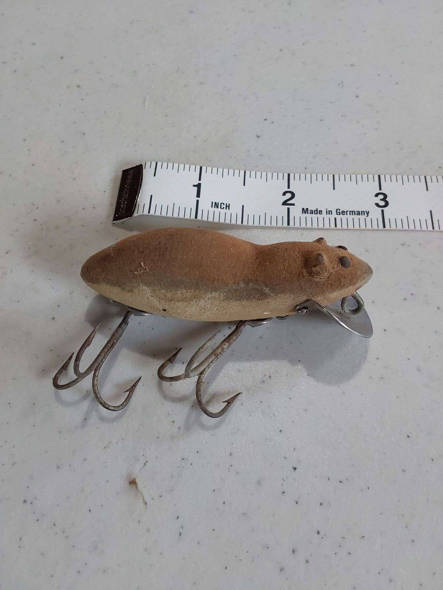 HEDDON MOUSE WOODEN FISHING LURE - Kaufman Realty & Auctions
