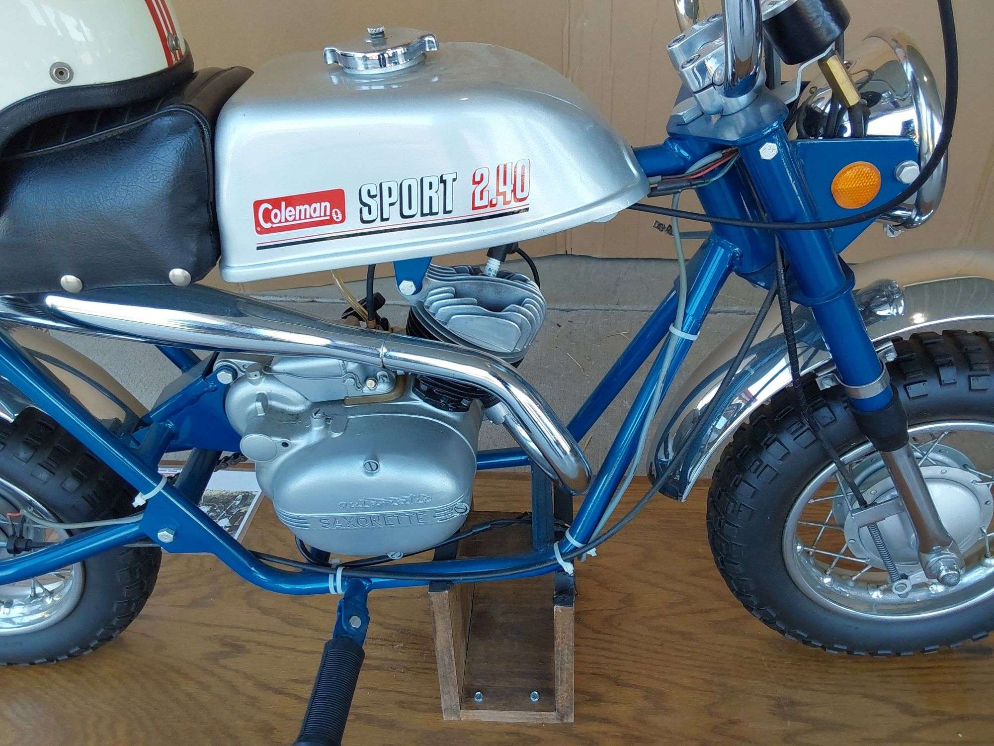 COLEMAN 2.40 SPORT MINI BIKE FULLY RESTORED IN GREAT WORKING CONDITION WITH HELMET EXTREMELY RARE Kaufman Realty Auctions