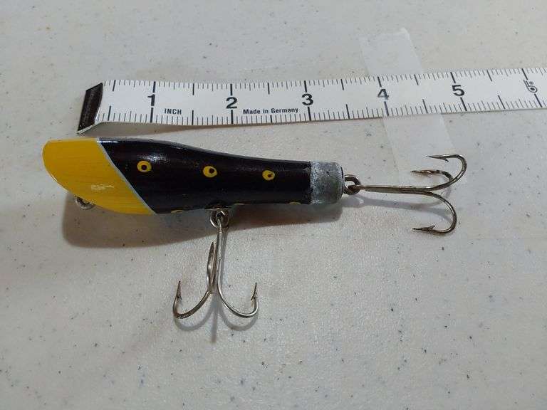 Fishing Lures & Collectibles - Kaufman Realty & Auctions