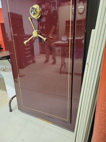 Timber Ridge by Liberty model D-23 gun safe/ CONTENTS NOT INCLUDED ...