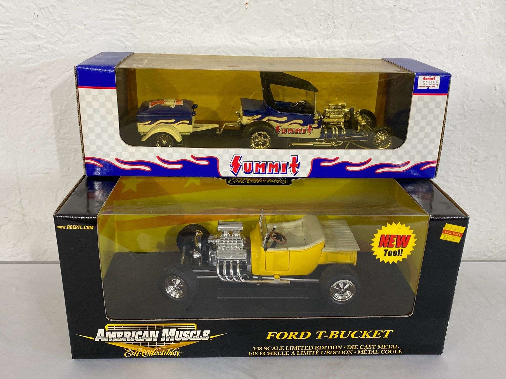 American Muscle Ertl Ford T Bucket,1/18 Scale,Summit Racing Car