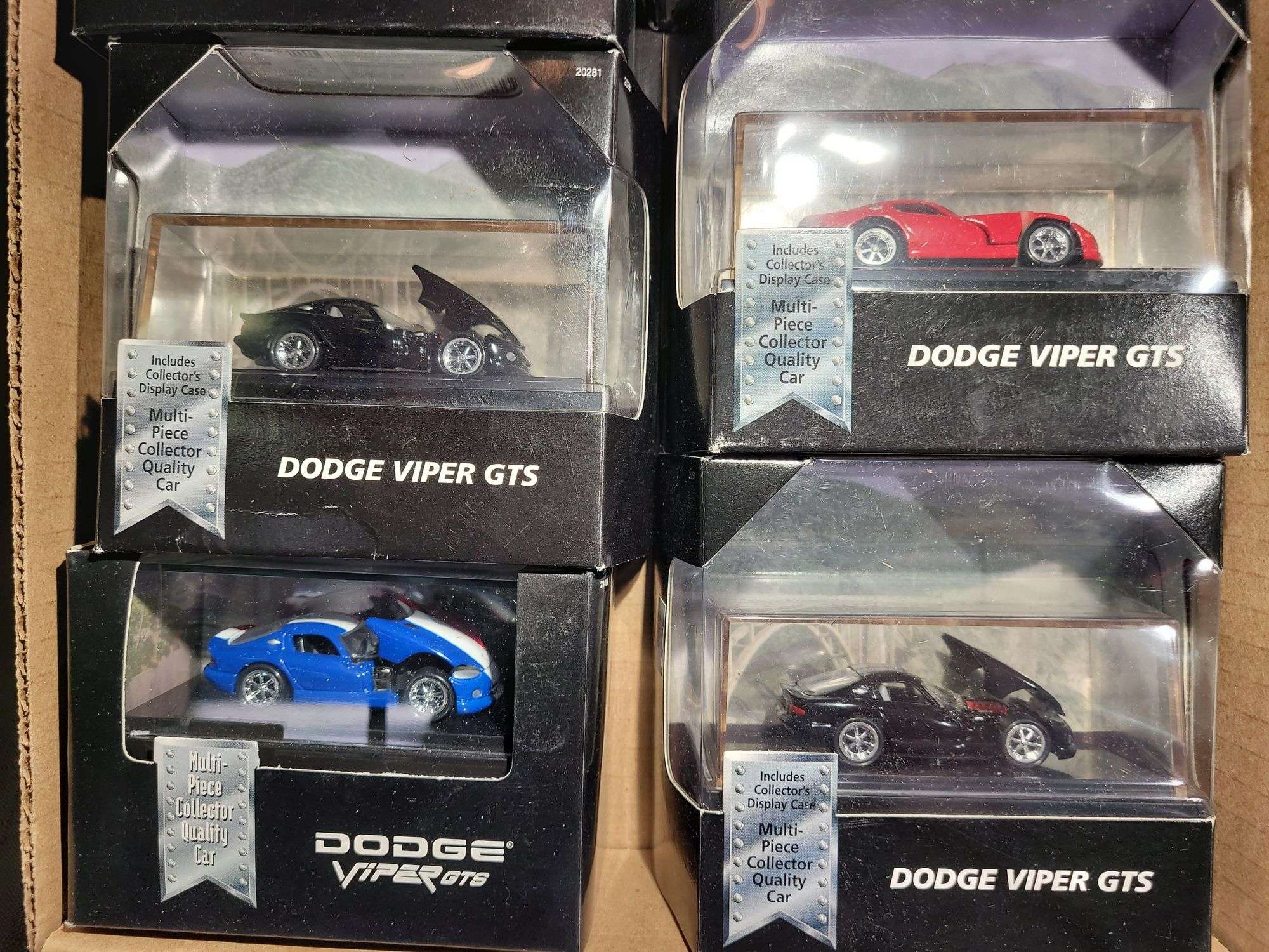 HOT WHEELS COLLECTIBLES - DODGE VIPER GTS (8)- NIB - Kaufman