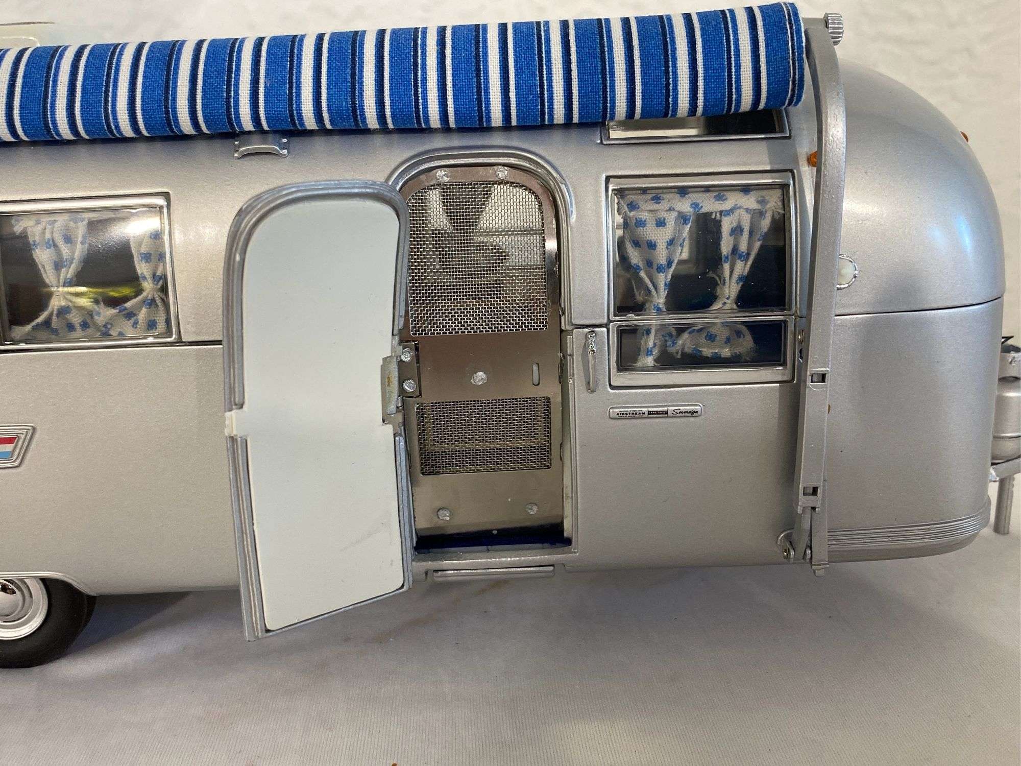1968 Franklin Mint Precision Models Airstream Travel Trailer,1/24