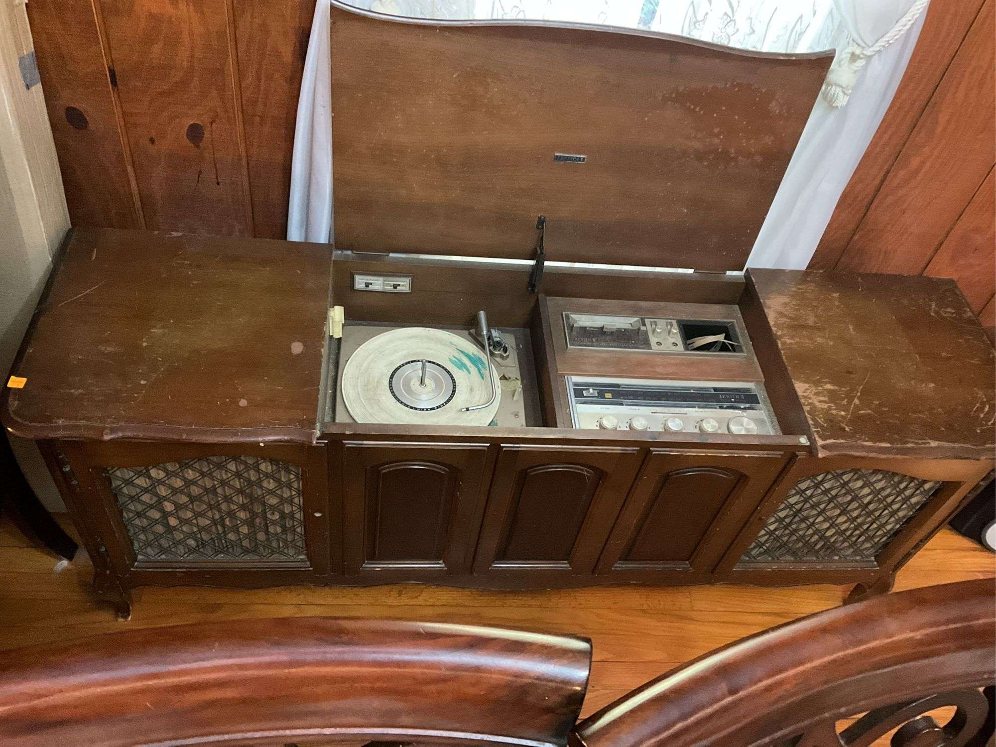 Vintage Zenith Solid State Cassette Turntable
