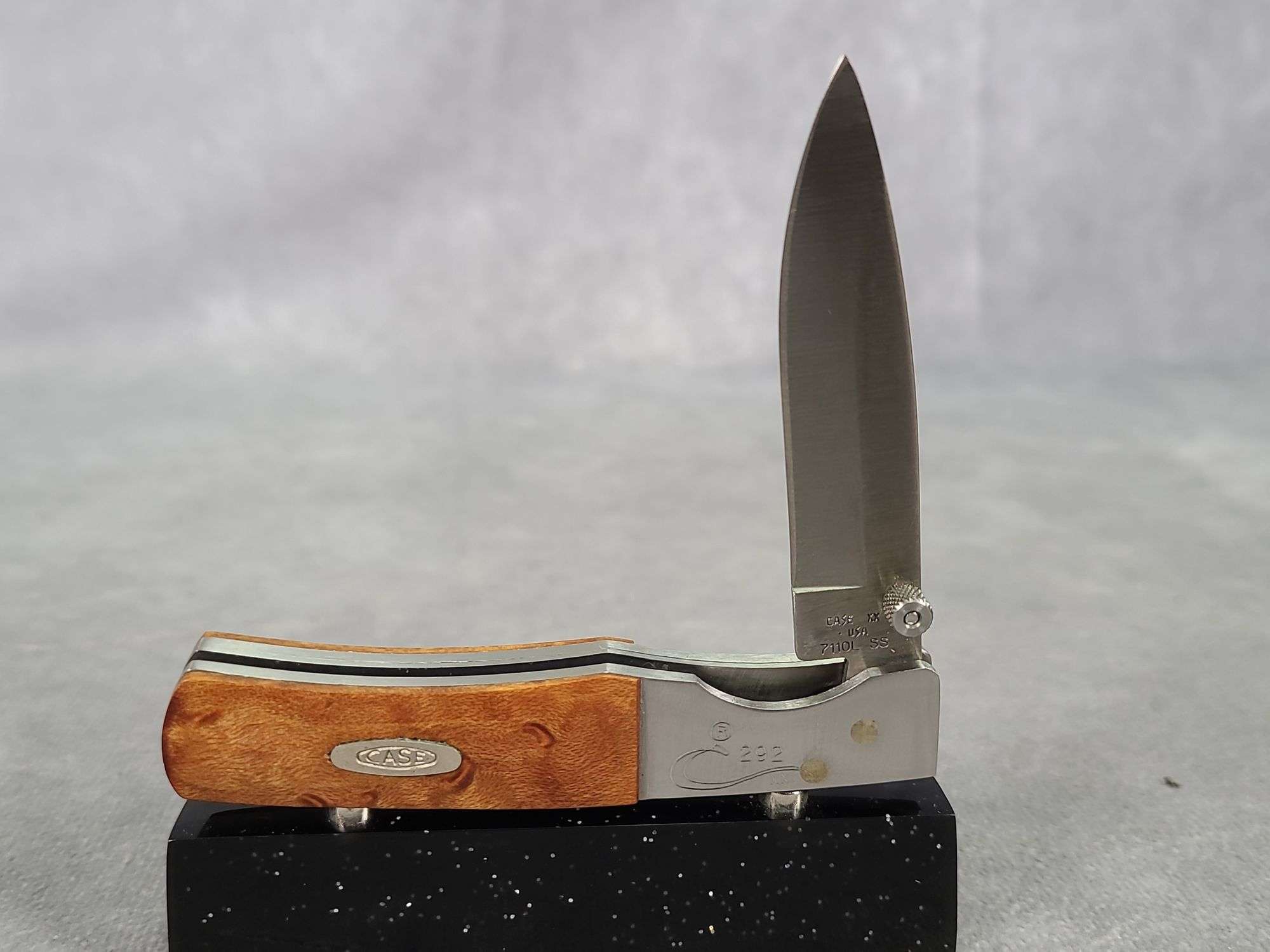 Case XX 1989 Curly Maple Wood 12 Knife CENTENNIAL SET #292 OF 750