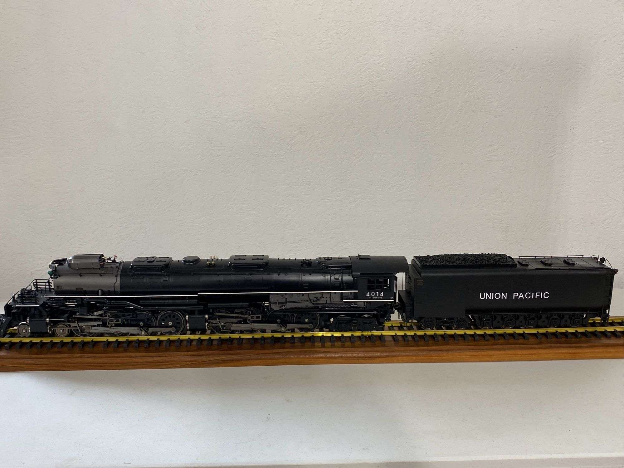 Union Pacific Big Boy 4-8-8-4,AMS By AMMC,G Scale,Engine Measures