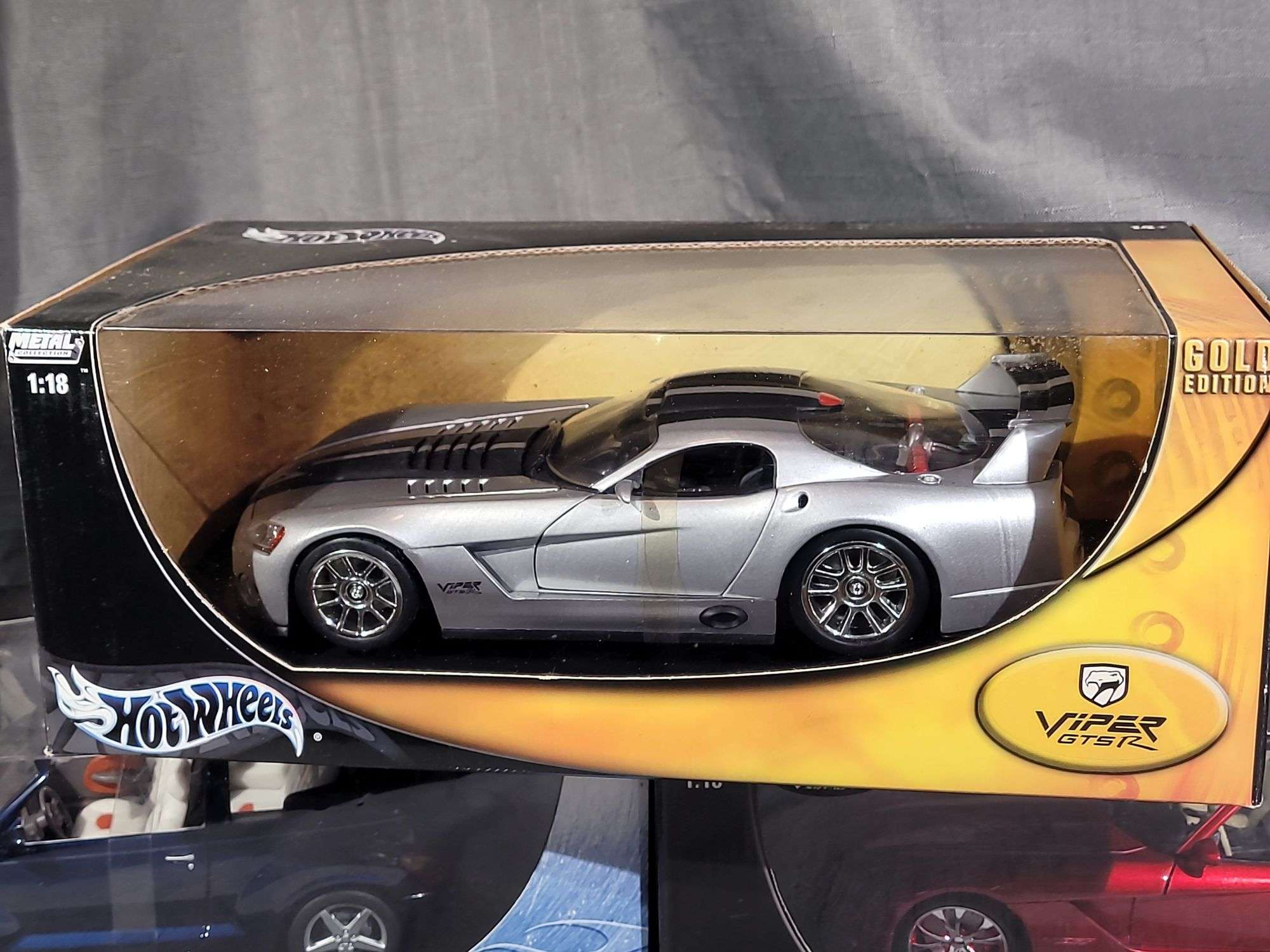 特価 AUTOart (1/18) ダッジ VIPER GTS-R 特価 AUTOart 1/18 ダッジ VIPER GTS-R