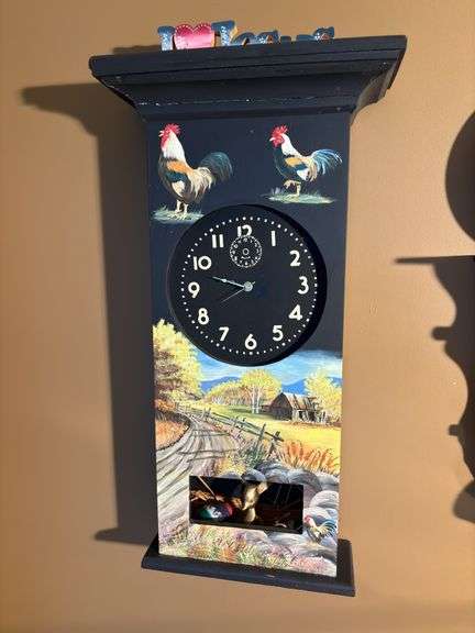 Wooden Rooster battery clock 29.5 High 15.5 wide