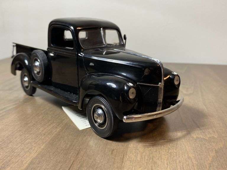 Franklin Mint Precision Models 1940 Ford Pick Up,1950 GMC