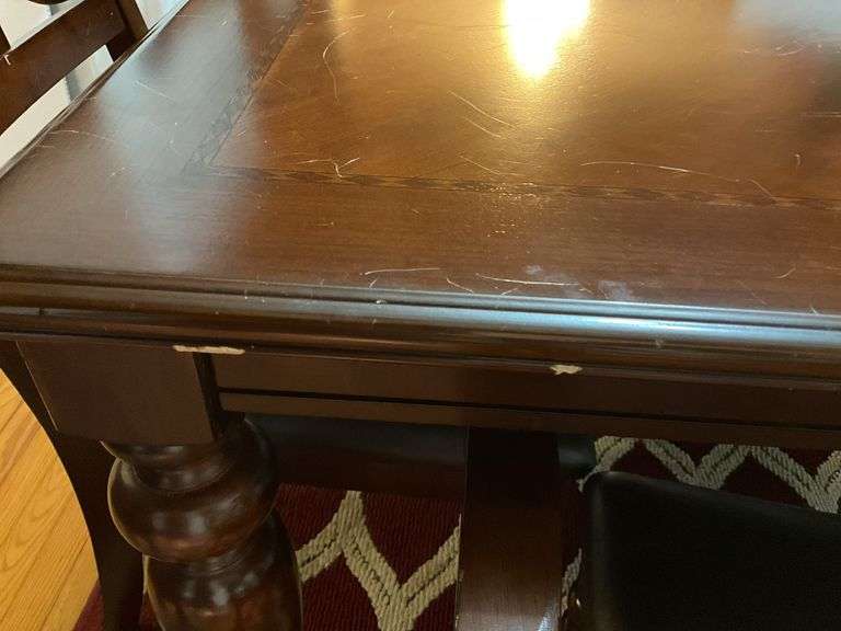 Green World Furniture Kitchen Table with 7 Chairs, Extra Table Leaf