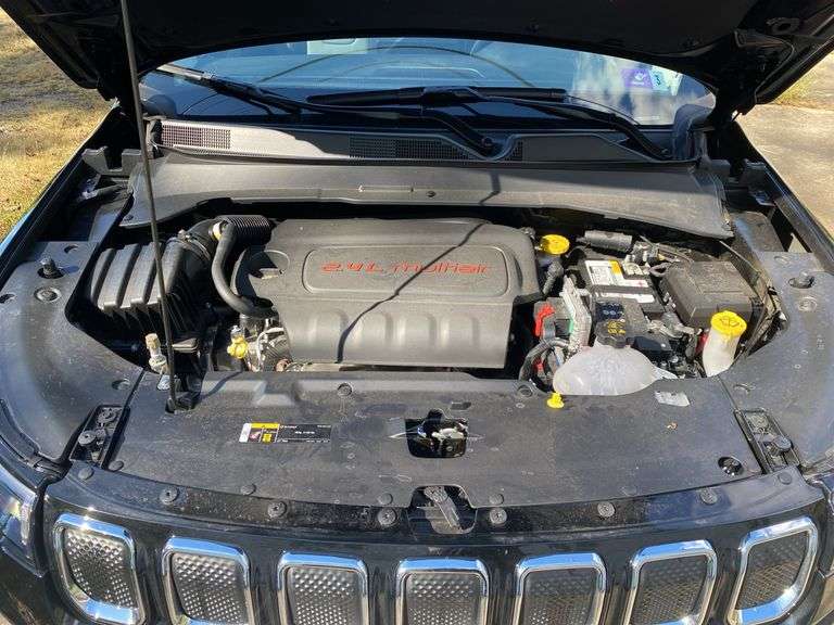 2022 Jeep Compass Limited (Low Mileage) Vin# 3C4NJDCB3NT233114 HAVE TITLE