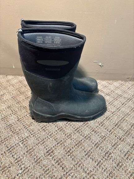 Muck boots ,size 11