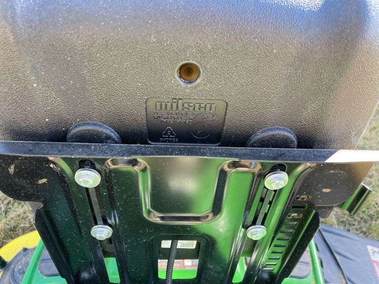 John Deere E160 Lawn Tractor