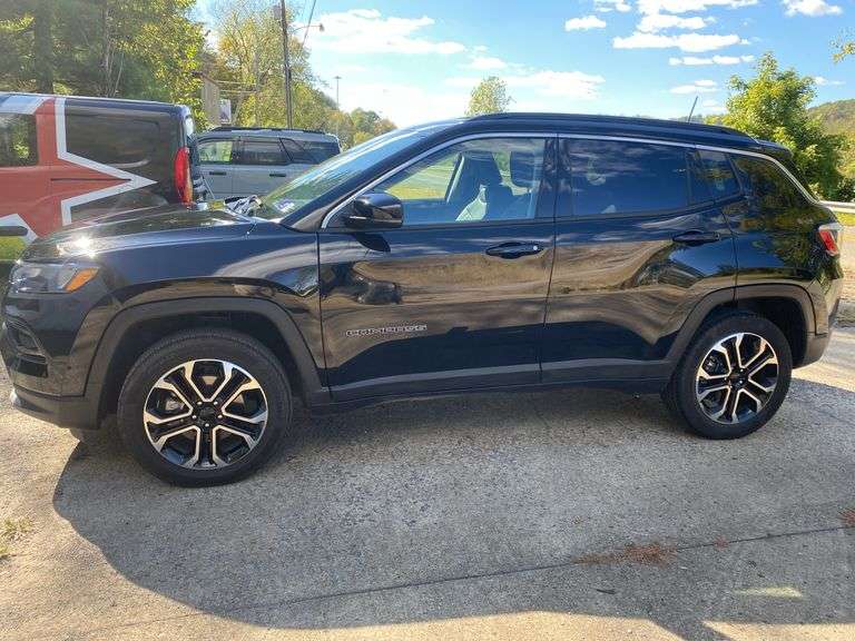 2022 Jeep Compass Limited (Low Mileage) Vin# 3C4NJDCB3NT233114 HAVE TITLE