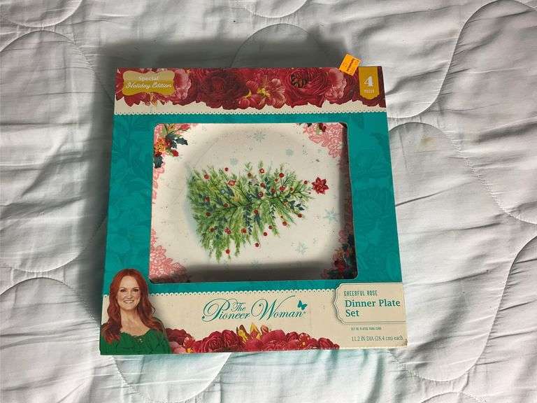 The Pioneer Woman Dinner Plate Set