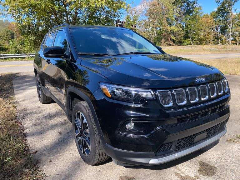 2022 Jeep Compass Limited (Low Mileage) Vin# 3C4NJDCB3NT233114 HAVE TITLE