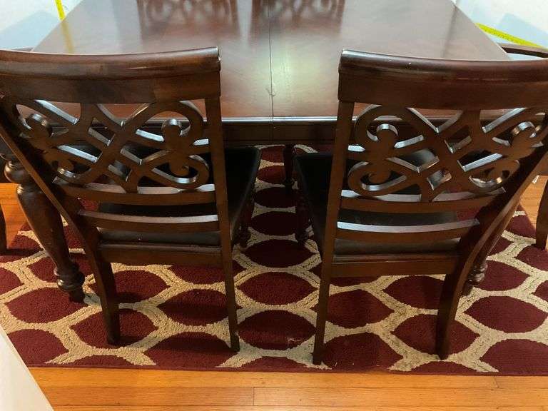Green World Furniture Kitchen Table with 7 Chairs, Extra Table Leaf