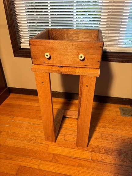 Stand & vintage drawer