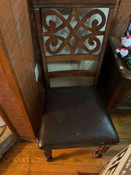 Green World Furniture Kitchen Table with 7 Chairs, Extra Table Leaf