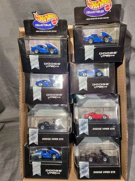HOT WHEELS COLLECTIBLES - DODGE VIPER GTS (8)- NIB - Kaufman