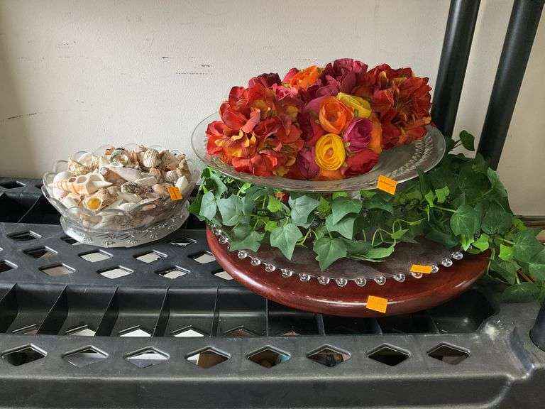 Floral Centerpiece Decor, and Bowl of Seashells