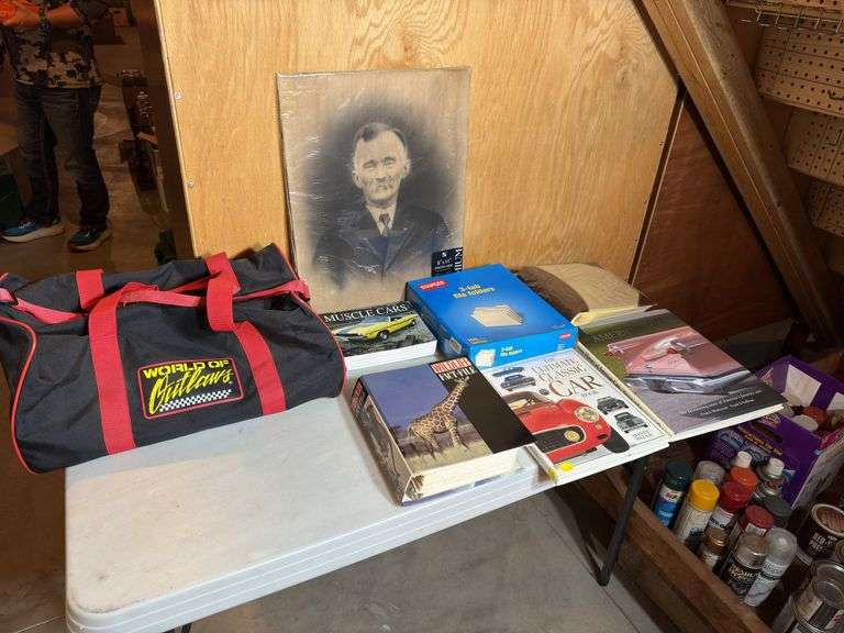 World of Outlaws Bag Tote, Car books, Black and White Print, Wildlife Fact File and box with folders