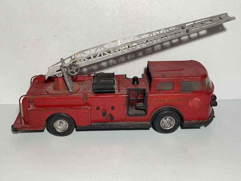 Metal Toy Fire Truck