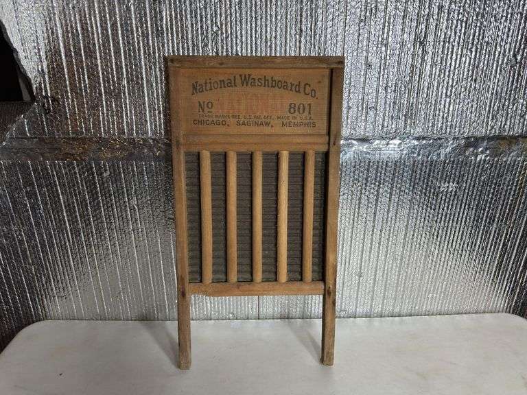 Antique National Washboard Co No 801.