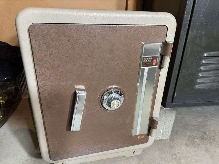 Keep/Safe by John D. Brush & Co. Safe on Castors 23”x17”x17” Combination Included.