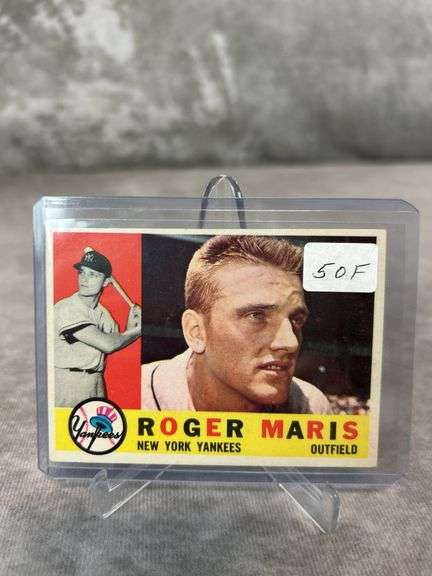1960 Topps Roger Maris #377 - A real beauty!