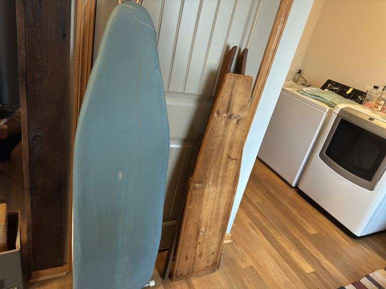 Two ironing folding boars.