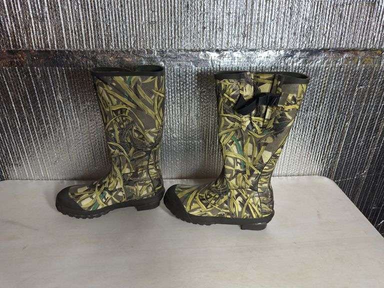 Men's Browning Waterproof 400 gram Thinsulate Ultra Insulation Rubber. Size 10.