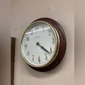 VINTAGE BASKERVILLE WALL CLOCK- made in ENGLAND -BATTERY - Kaufman