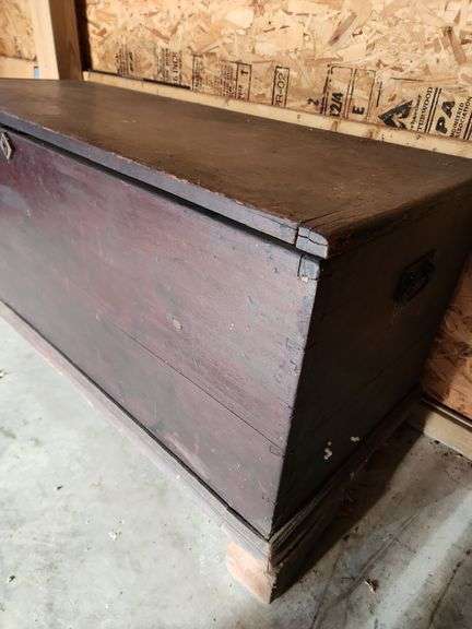 Vintage Blanket Chest