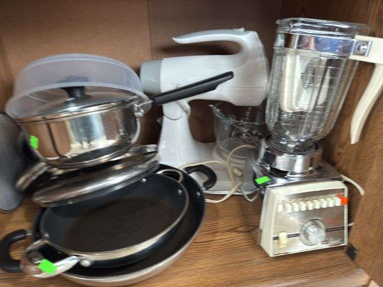 Contents of cabinet mixer and Blender