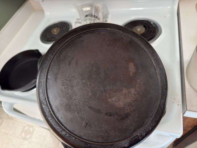 SK Cast Iron Skillet and Cast Iron Skillet