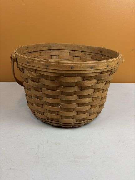 1/2 bushel Longaberger Basket