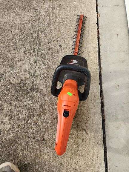 Black & Decker hedge Trimmer electric