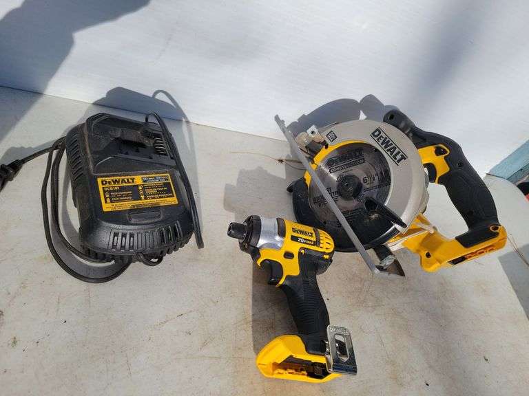 Dewalt 6.5" circular saw & impact with charger but no batteries