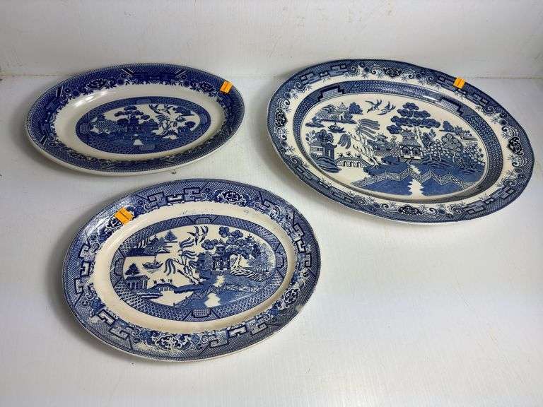 Blue Willow, Sterling China, and Homer Laughlin Fine China (Set of 3)