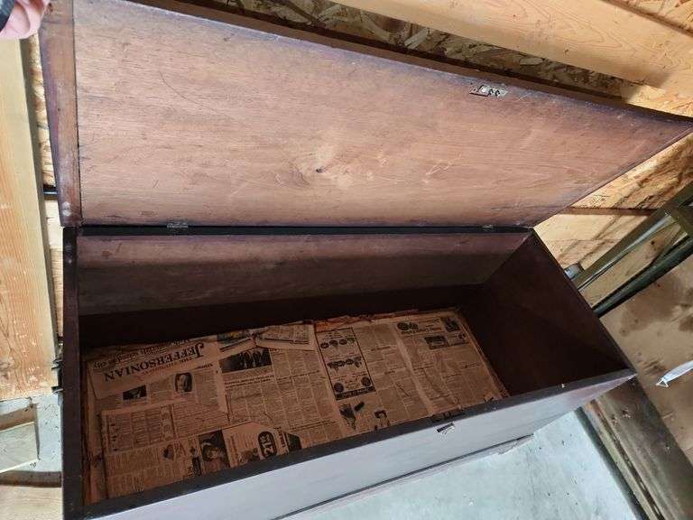 Vintage Blanket Chest