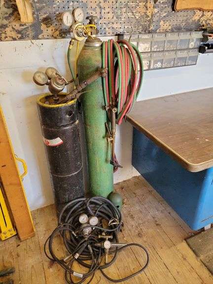 acetylene torch tanks with extra hoses