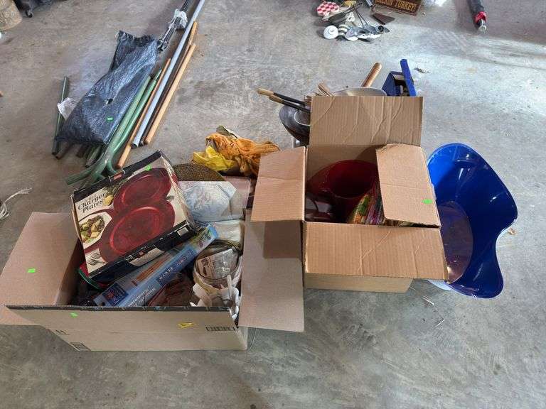 Boxes of household and glassware