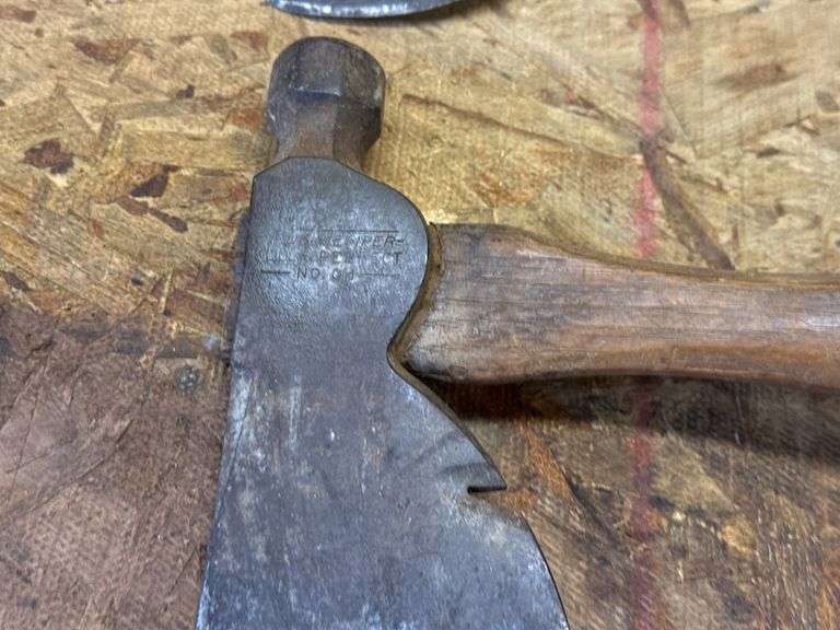 Kelley true temper hatchet and plumb hatchet