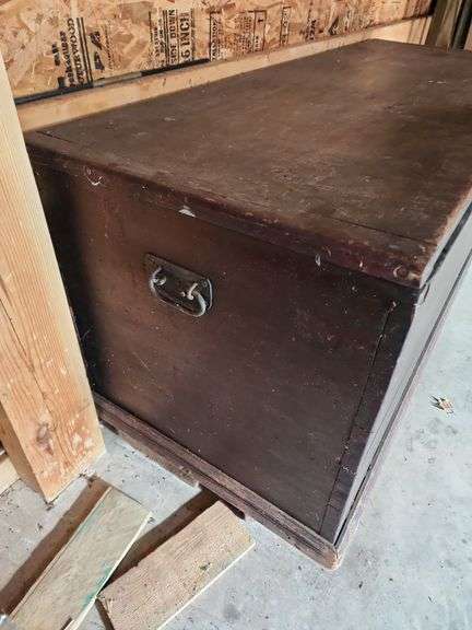 Vintage Blanket Chest