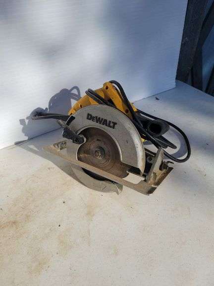 Dewalt electrical circular saw