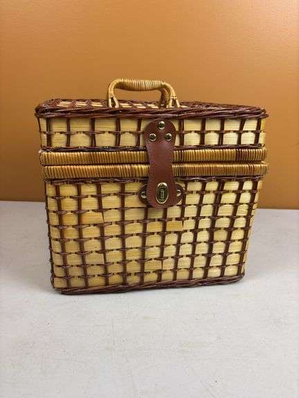 Picnic basket