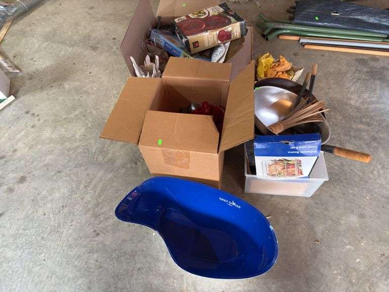 Boxes of household and glassware