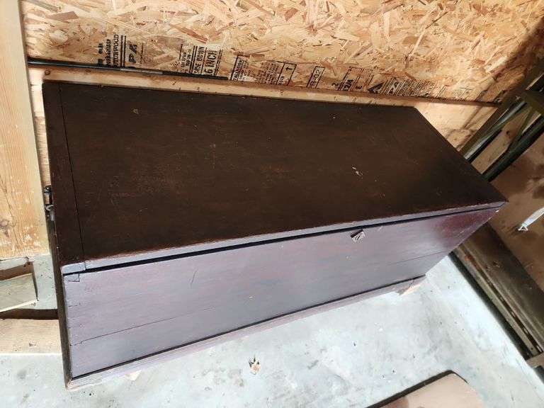 Vintage Blanket Chest