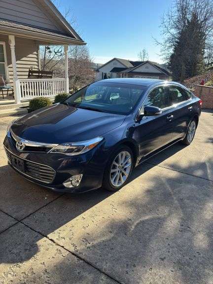 2014 Toyota Avalon XLE , 81,000 miles , V6 , low miles , sharp car ...
